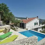 Nyaraló Four-bedroom In *