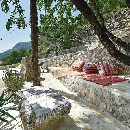 Four-bedroom In * Klis