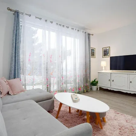 Four-bedroom In Klis